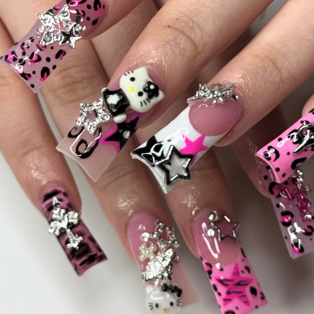 Pink and Black hello Kitty Nail Art Set
